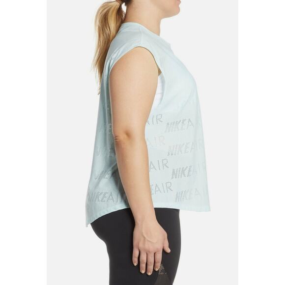 Nike womens NWT running top size S - Picture 3 of 12